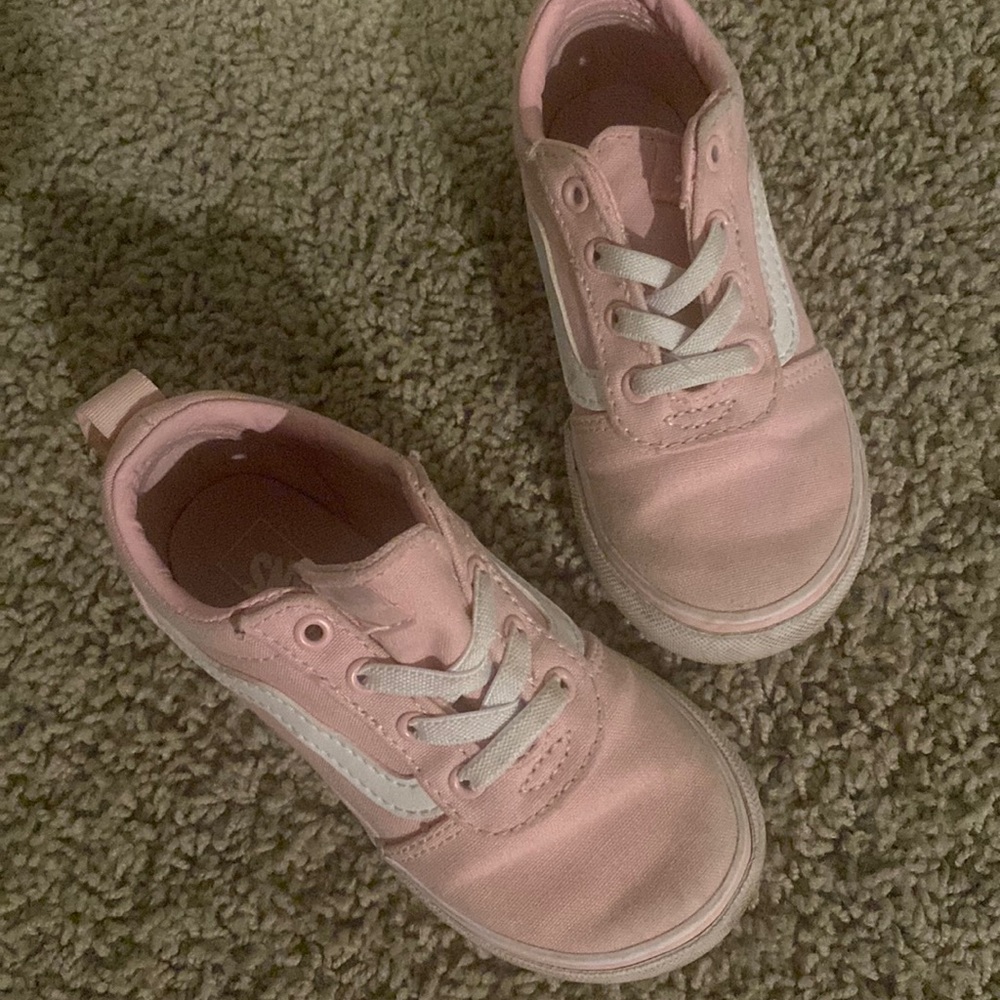 Size 8 toddler vans